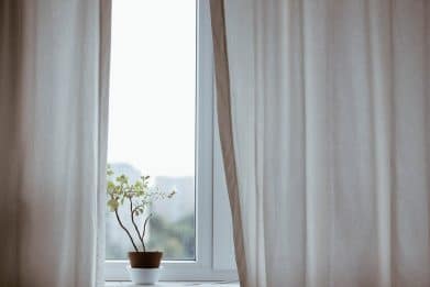 Et si vous passiez par une entreprise pour le nettoyage de vos vitres ?