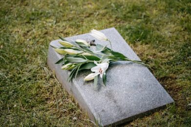 ou acheter une plaque funeraire