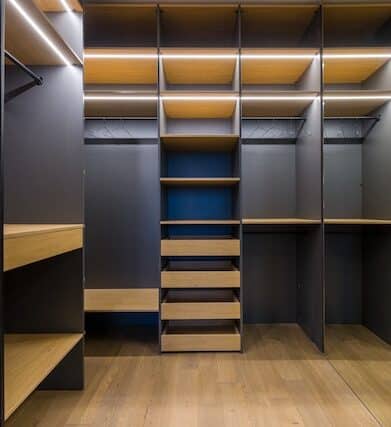 amoire dressing design